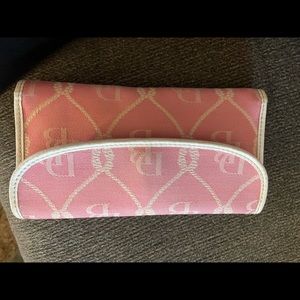 Dooney & Bourke wallet